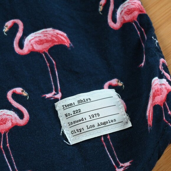 Men's Adam Levine Flamingo Print on Navy Button Down Short Sleeve Size M Unisex - Picture 4 of 15